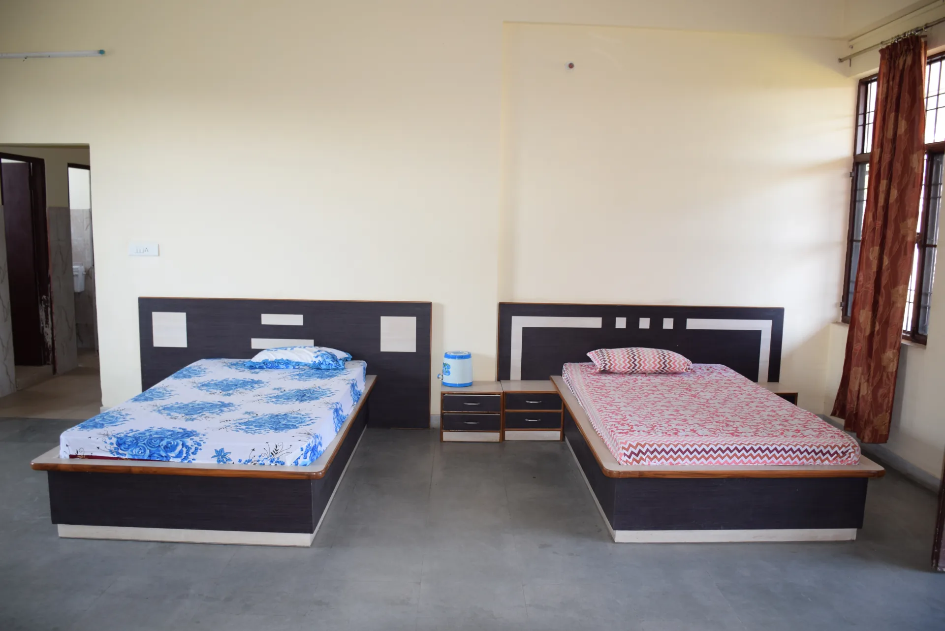 Twin-bed shared room